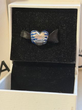 Charm Pandora Stranger Things Corazón Rojo