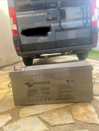 Batería Victron Energy AGM 12-220