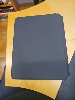 Custodia con tastiera per iPad Pro 12.9 / Air 13