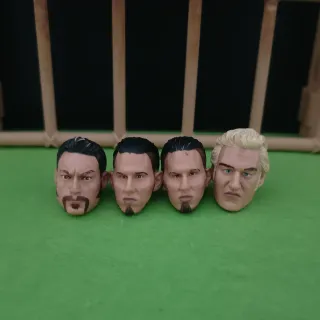 Lotto 4 teste action figure WWE