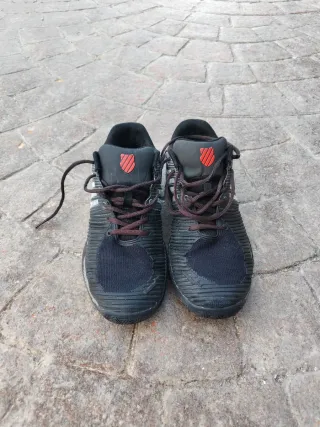 Zapatillas K-Swiss Negras y Grises