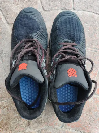 Zapatillas K-Swiss Negras y Grises