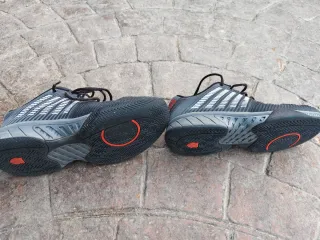 Zapatillas K-Swiss Negras y Grises