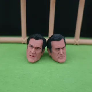 Teste ricambio Neca Action Figure