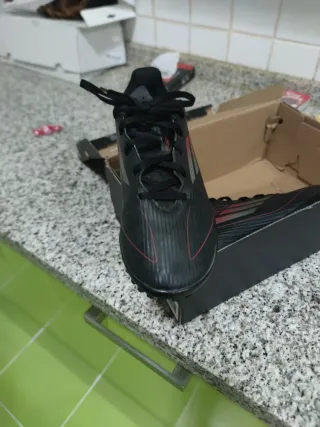 Adidas F50 Club TF 37.5 Negras Rojas