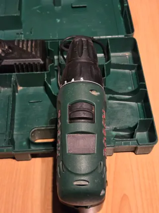 Taladro Bosch PSR 12 VE-2 con maletín