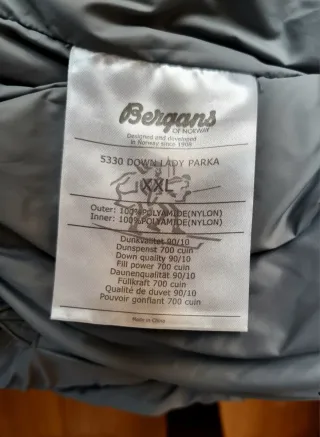 Plumífero gris de Bergans of Norway