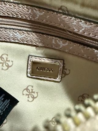 Bolso Guess Rosa Elegante