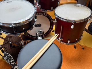 Bateria Yamaha Stage Custom Completa