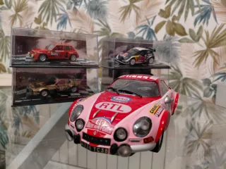Coche de colección Rallye Alpine -Renault 110 .
