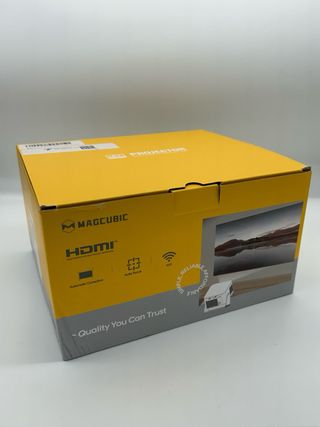 Proyector 4K Magcubic Blanco y Plateado