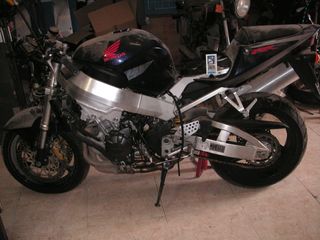 Llanta Delantera Honda CBR 900 RR (94-97)