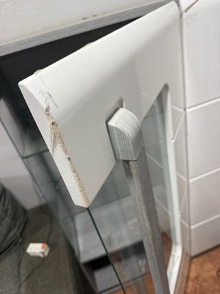 Vitrina IKEA Blanca con Puerta de Cristal