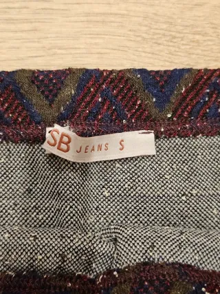 Minifalda estampada. Talla S. Sin estrenar