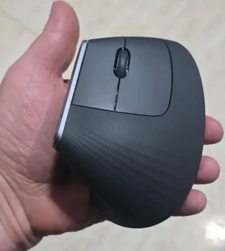 Logitech MX Vertical Ratón Inalámbrico Ergonómico,
