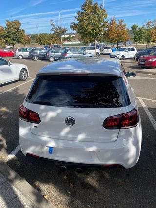 Volkswagen Golf R (R20)