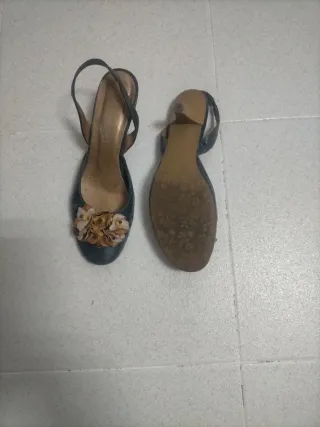 Zapatos tacón Lume abiertos flor