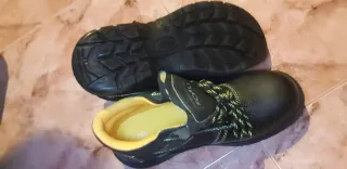 Botas de seguridad Forli negras y amarillas