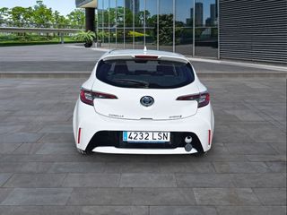 Toyota Corolla 1.8 125 Híbrido Active Tech E-CVT 90 kW (122 CV)