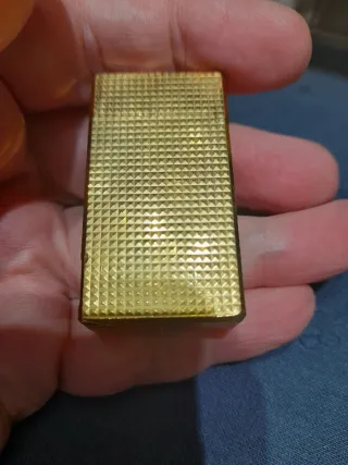 Mechero chapado en oro