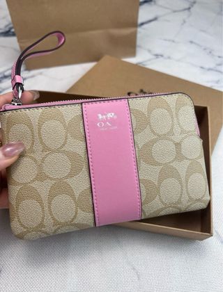 Cartera Coach Marrón y Negra