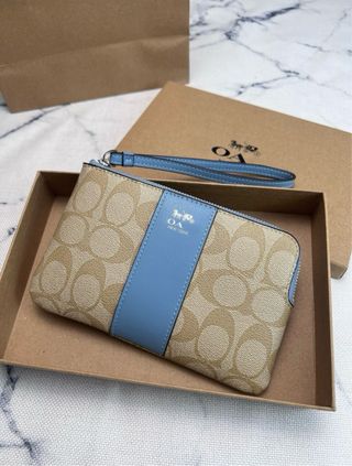 Cartera Coach Marrón y Negra