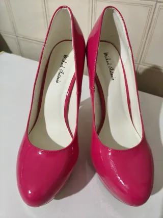 Scarpin Michael Antonio Verniz Rosa