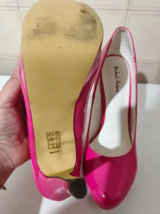 Scarpin Michael Antonio Verniz Rosa