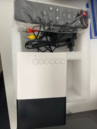 Mini Proyector LED Oryx E0800