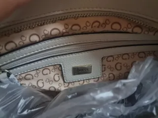 Bolso Guess Blanco Acolchado Nuevo con etiquetas