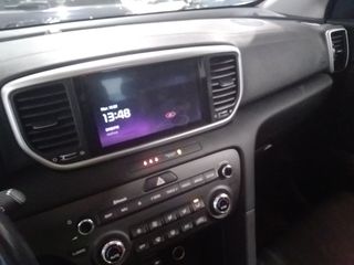 Kia Sportage 1.6 MHEV Business 4x4 100 kW (136 CV)