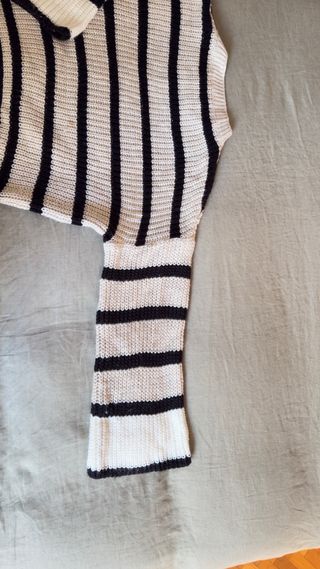 Jersey de rayas beige y negro