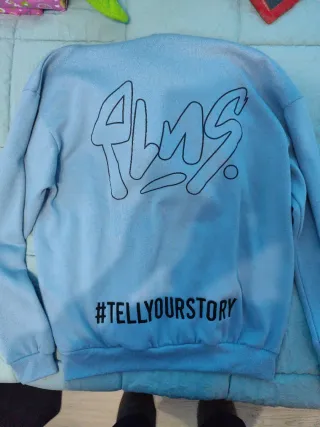 Sudadera con capucha azul