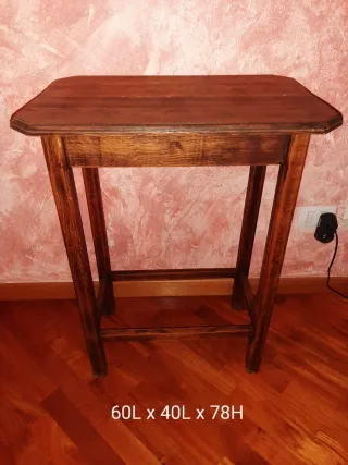 Tavolino in legno massello