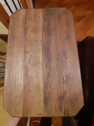 Tavolino in legno massello