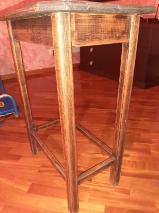 Tavolino in legno massello