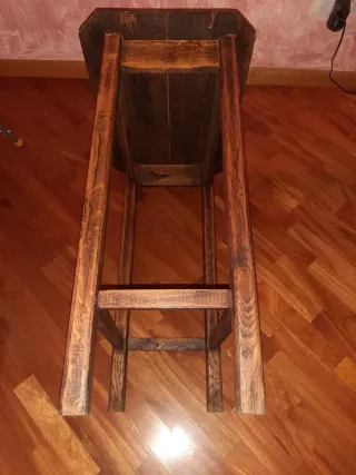 Tavolino in legno massello