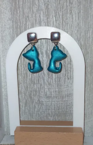 Pendientes gato azul plateado