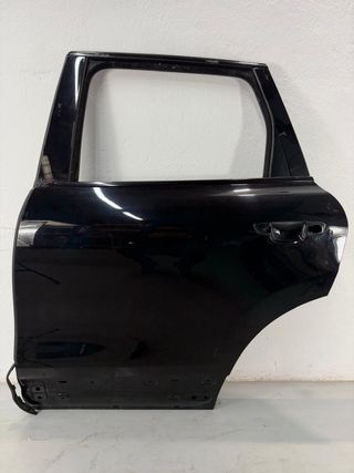 Puerta trasera izquierda VW Touareg 2010-2018 7P0833311