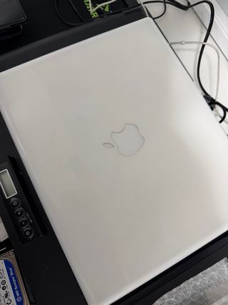 Apple iBook M6497 a funcionar