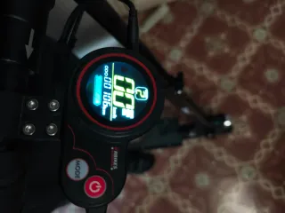 Patinete eléctrico Urbikes negro