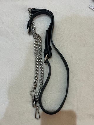 Bolso hombro Negro Stradivarius Cadena Plateado