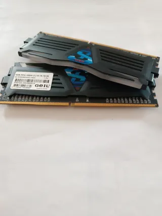 Set 2 moduli RAM Geil Superluce 2x4GB