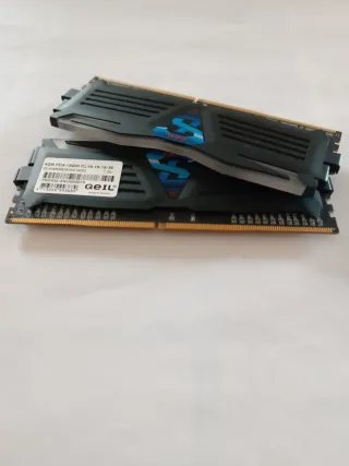 Set 2 moduli RAM Geil Superluce 2x4GB