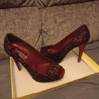 Zapatos de tacón peep toe encaje