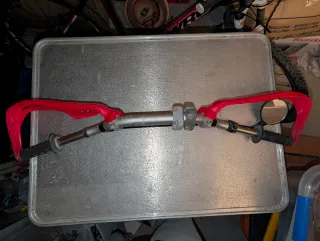 Manillar Moto con Paramanos Rojo y Plata