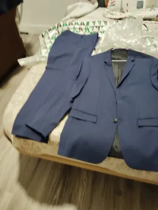 Traje azul hombre, usado 1 vez