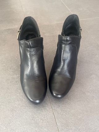 Botines de hebilla, negros de tacón con cremallera