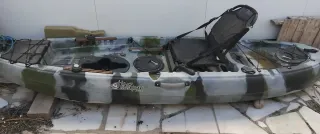 Kayak de pesca a pedales