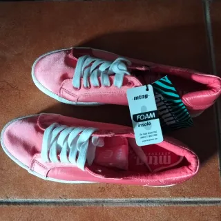 Zapatillas deportivas MTNG rosas